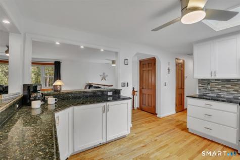 21 Silversmith Road Farmington CT 06085