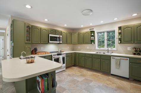 731 North Park Avenue Redding CT 06896