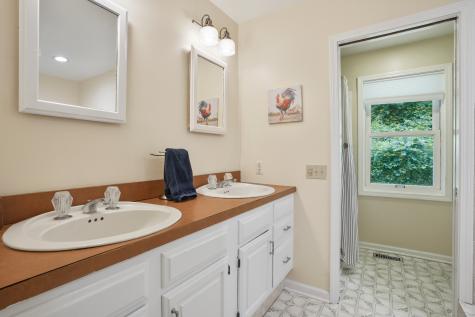 731 North Park Avenue Redding CT 06896