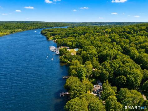 288 Middlesex Avenue Chester CT 06412