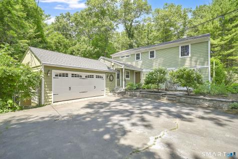 36 Woodside Circle Simsbury CT 06070