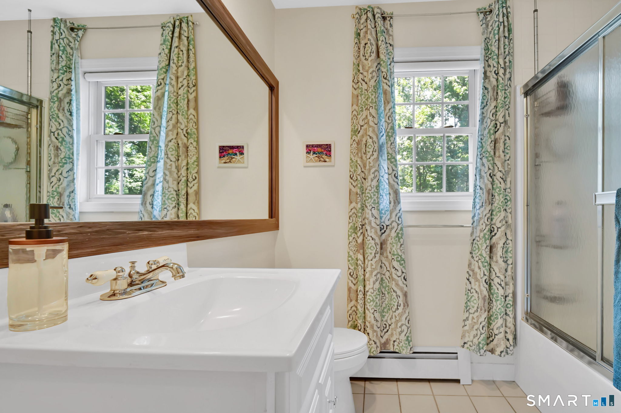36 Woodside Circle Simsbury CT 06070