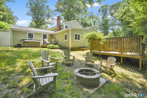 36 Woodside Circle Simsbury CT 06070