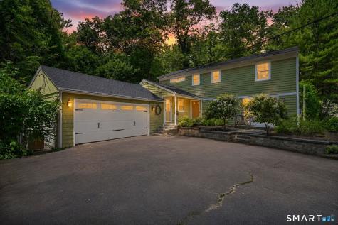 36 Woodside Circle Simsbury CT 06070