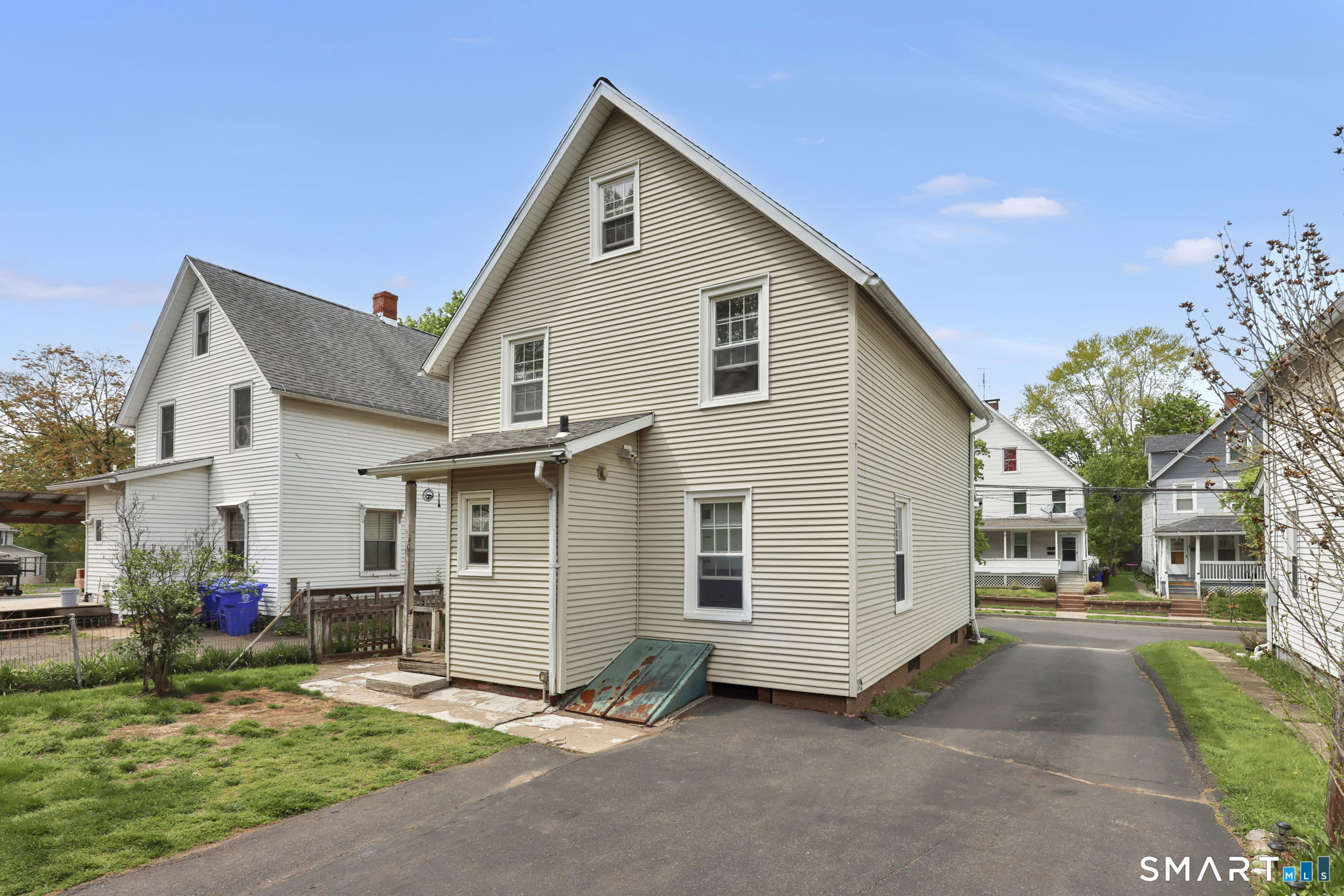 165 Grand Street Middletown CT 06457