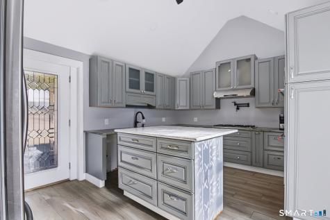 2 Middle Road Preston CT 06365