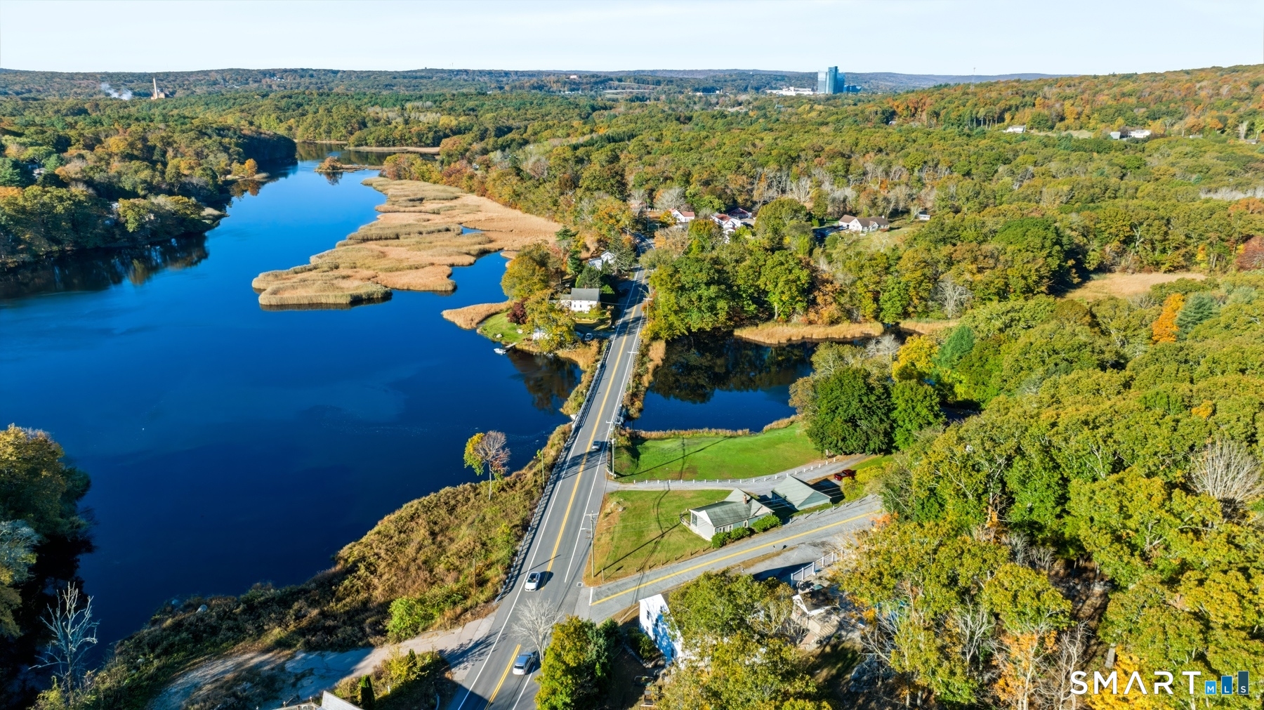 2 Middle Road Preston CT 06365