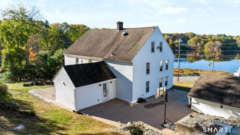 2 Middle Road Preston CT 06365