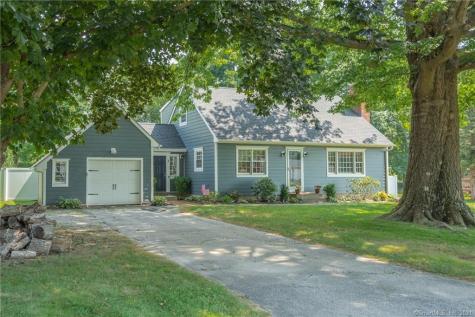 7 Baldwin Road Newtown CT 06470
