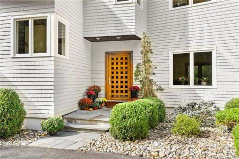 44 Umpawaug Road Redding CT 06896