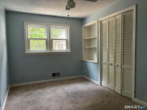 60 Mohegan Road Norwich CT 06360