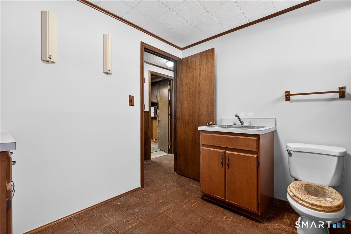 80 Flower Drive Hamden CT 06518