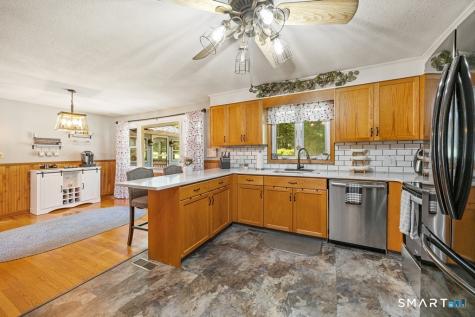 25 Crestwood Drive Wolcott CT 06716