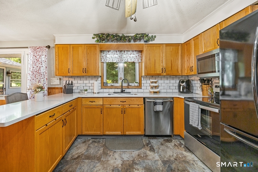 25 Crestwood Drive Wolcott CT 06716