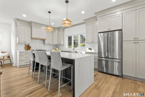 28 Country Road Fairfield CT 06824