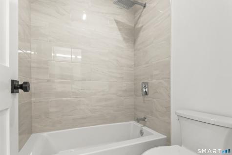 28 Country Road Fairfield CT 06824