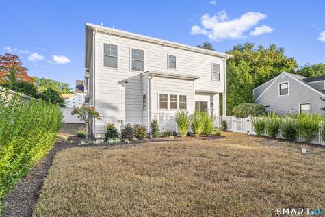 28 Country Road Fairfield CT 06824