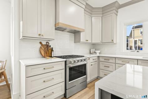 28 Country Road Fairfield CT 06824