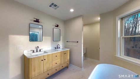12 Werf Drive Redding CT 06896