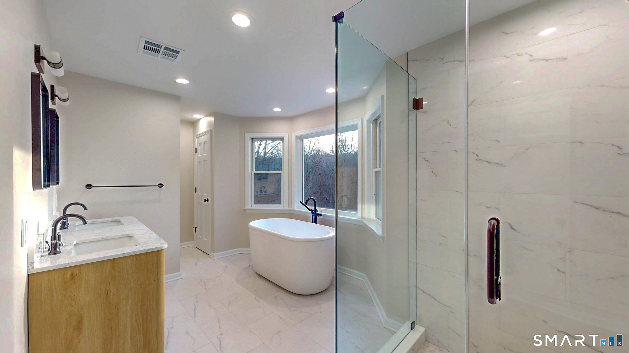 12 Werf Drive Redding CT 06896