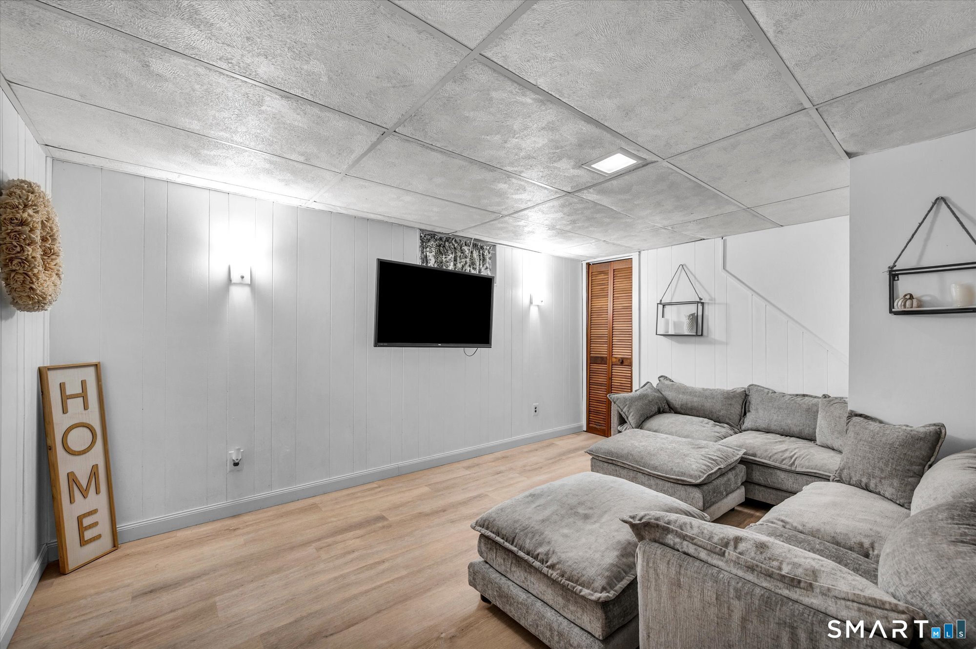 87 Scott Drive Vernon CT 06066