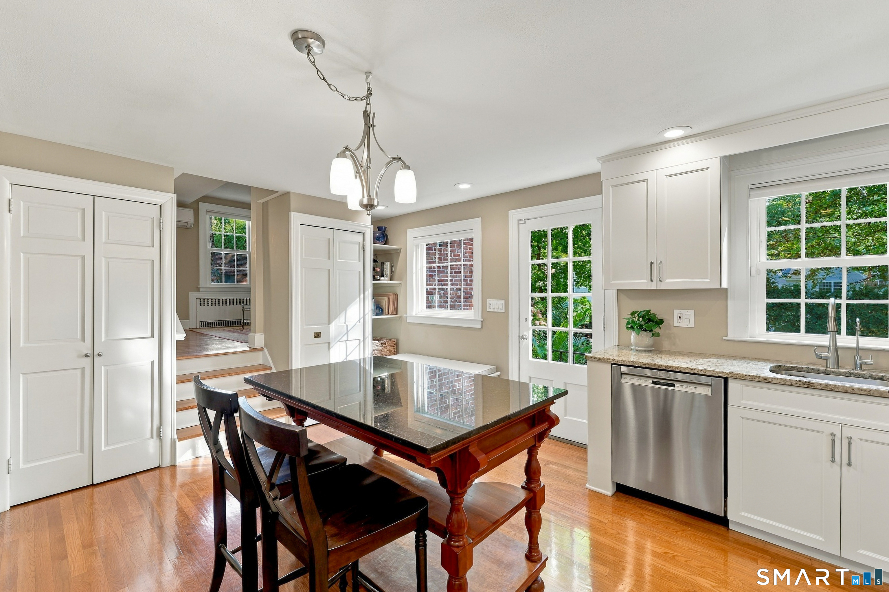 280 Steele Road West Hartford CT 06117