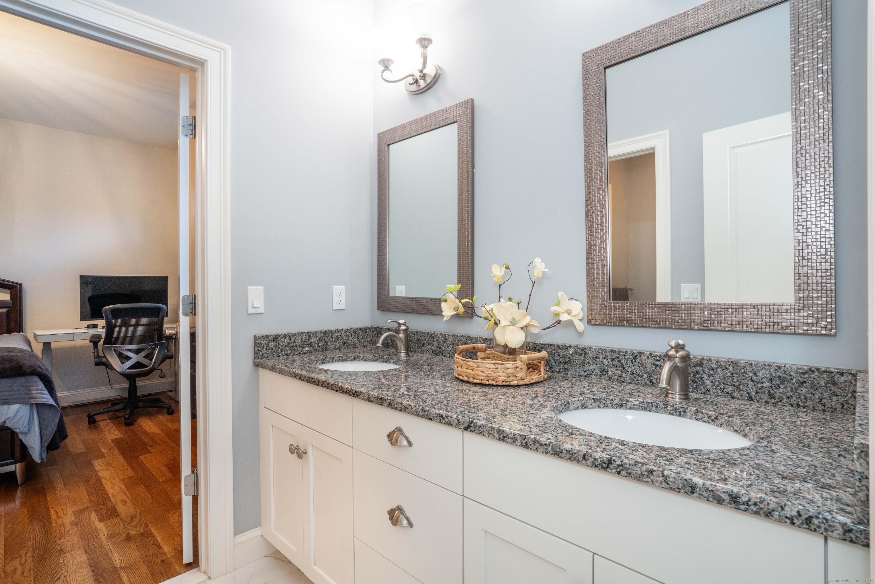 7 Newcastle Place Farmington CT 06085