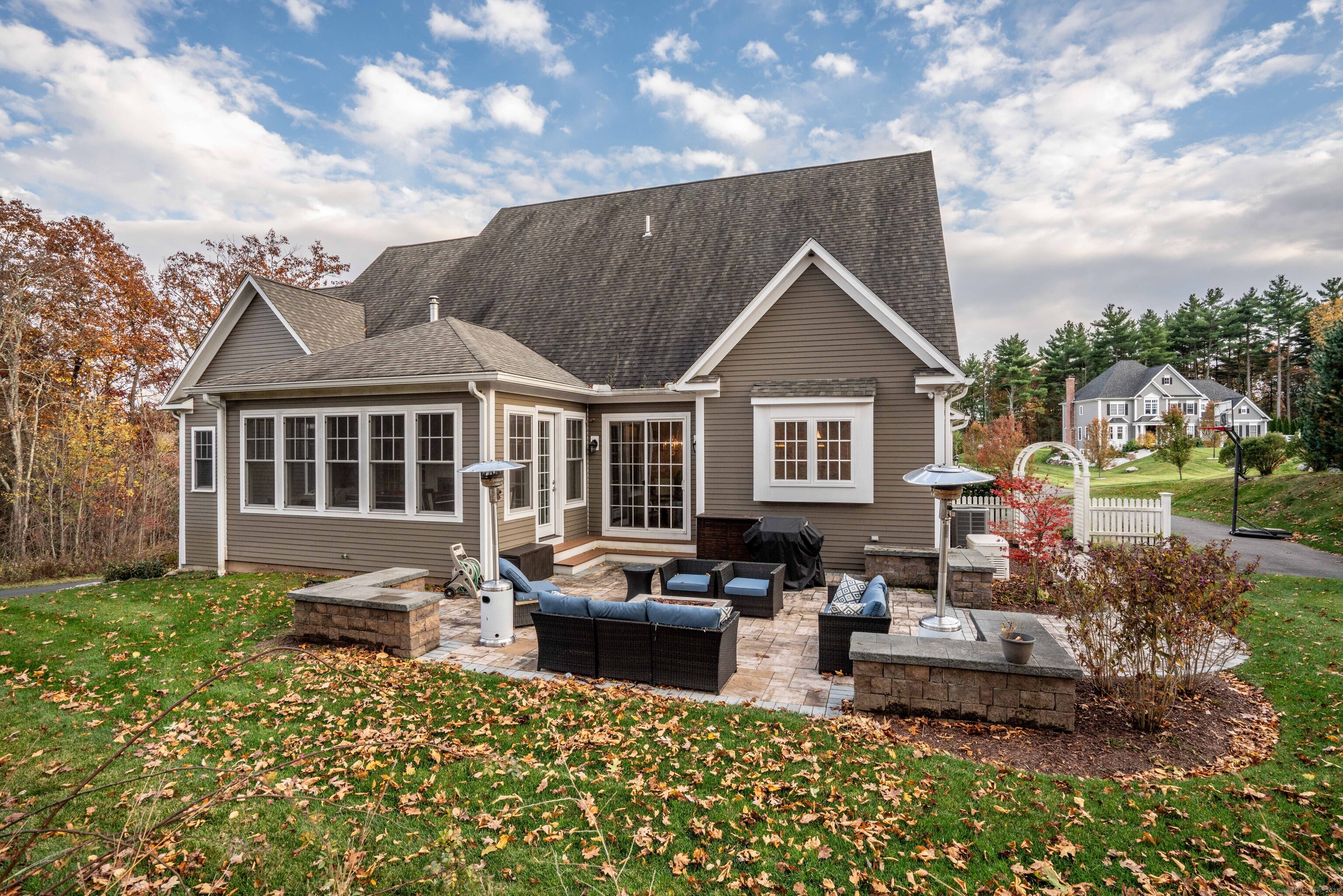 7 Newcastle Place Farmington CT 06085