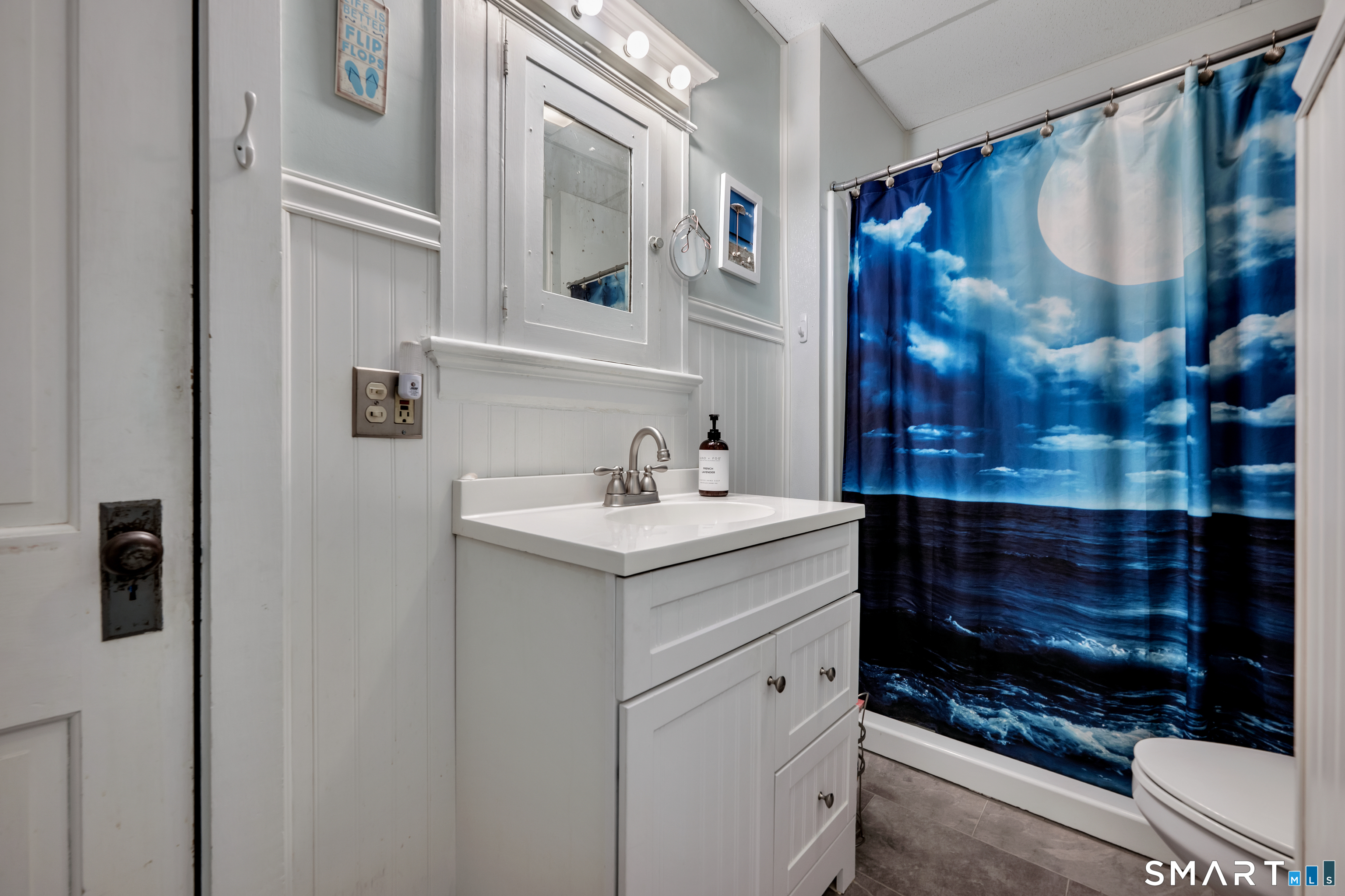 25 Ray Street Waterbury CT 06708