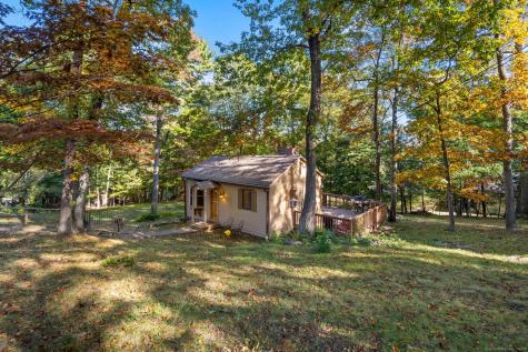 35 Candle Hill Road New Fairfield CT 06812