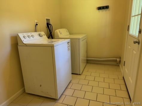 4 Hawley Road Danbury CT 06811