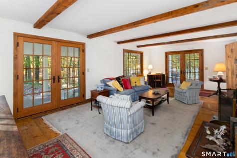 129 Cross Highway Redding CT 06896