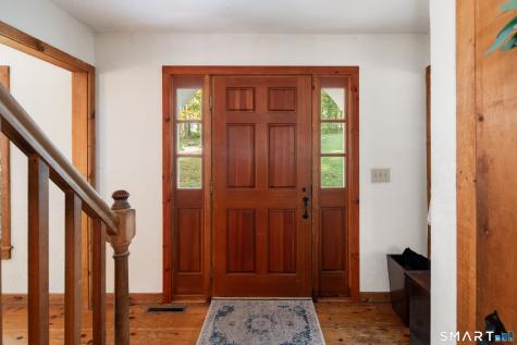 129 Cross Highway Redding CT 06896