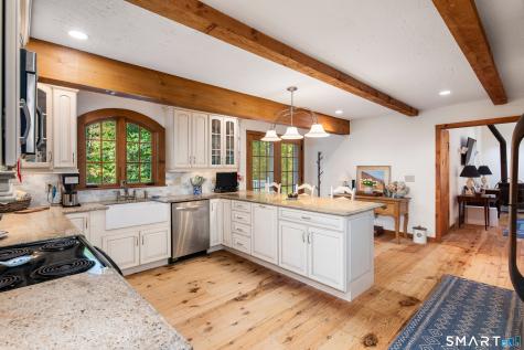 129 Cross Highway Redding CT 06896