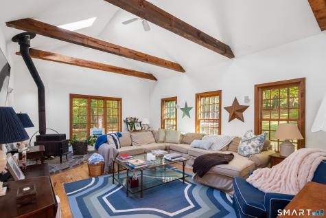 129 Cross Highway Redding CT 06896