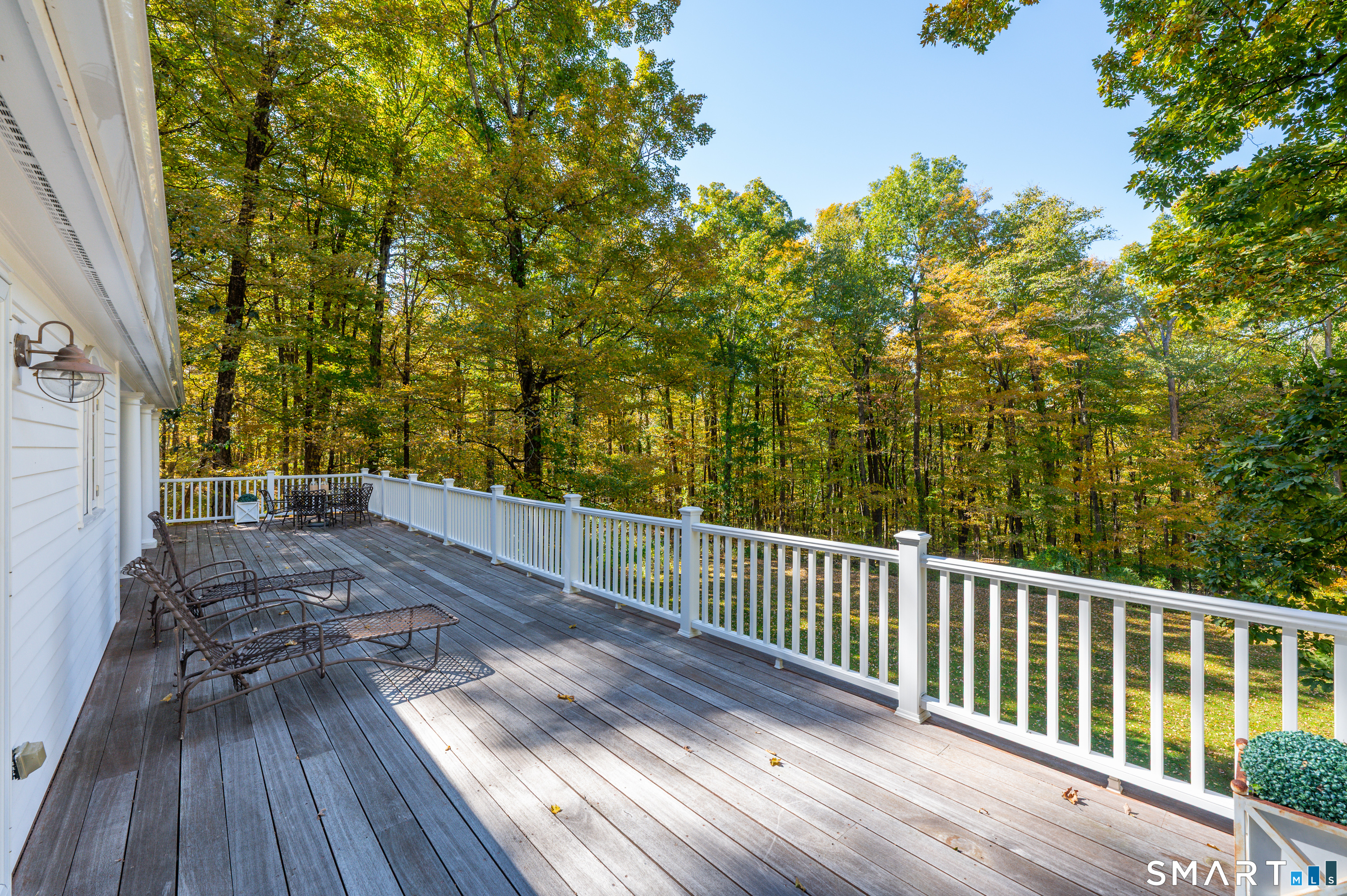 129 Cross Highway Redding CT 06896