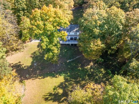 129 Cross Highway Redding CT 06896
