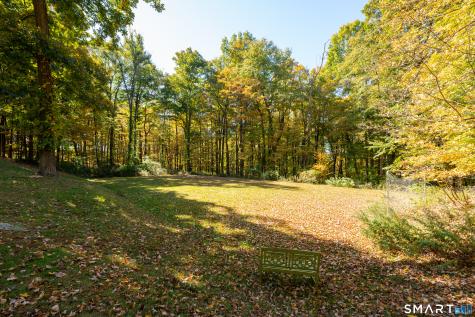 129 Cross Highway Redding CT 06896