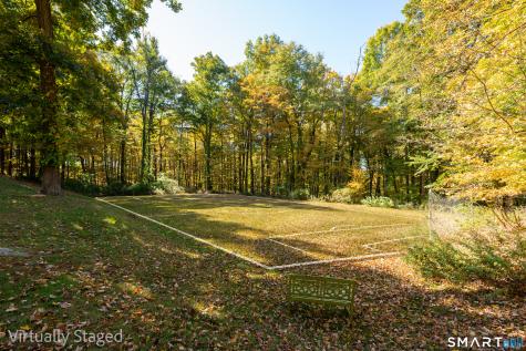 129 Cross Highway Redding CT 06896