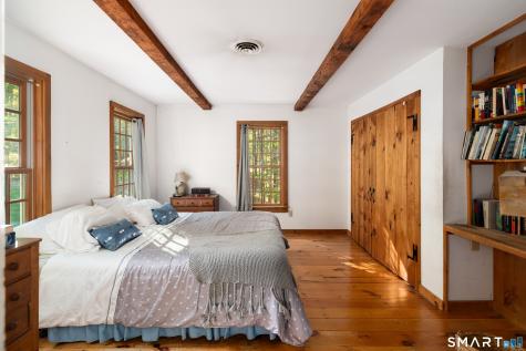 129 Cross Highway Redding CT 06896