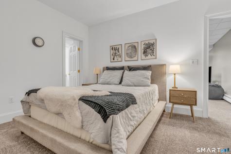 10 Arthurs Court Newtown CT 06470