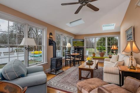 120 Boston Post Road Old Lyme CT 06371