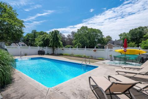 120 Boston Post Road Old Lyme CT 06371