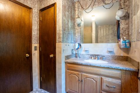 124 Bagburn Road Monroe CT 06468