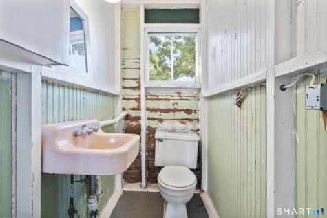 98-B Limewood Avenue Branford CT 06405