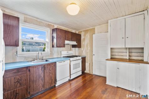 98-B Limewood Avenue Branford CT 06405