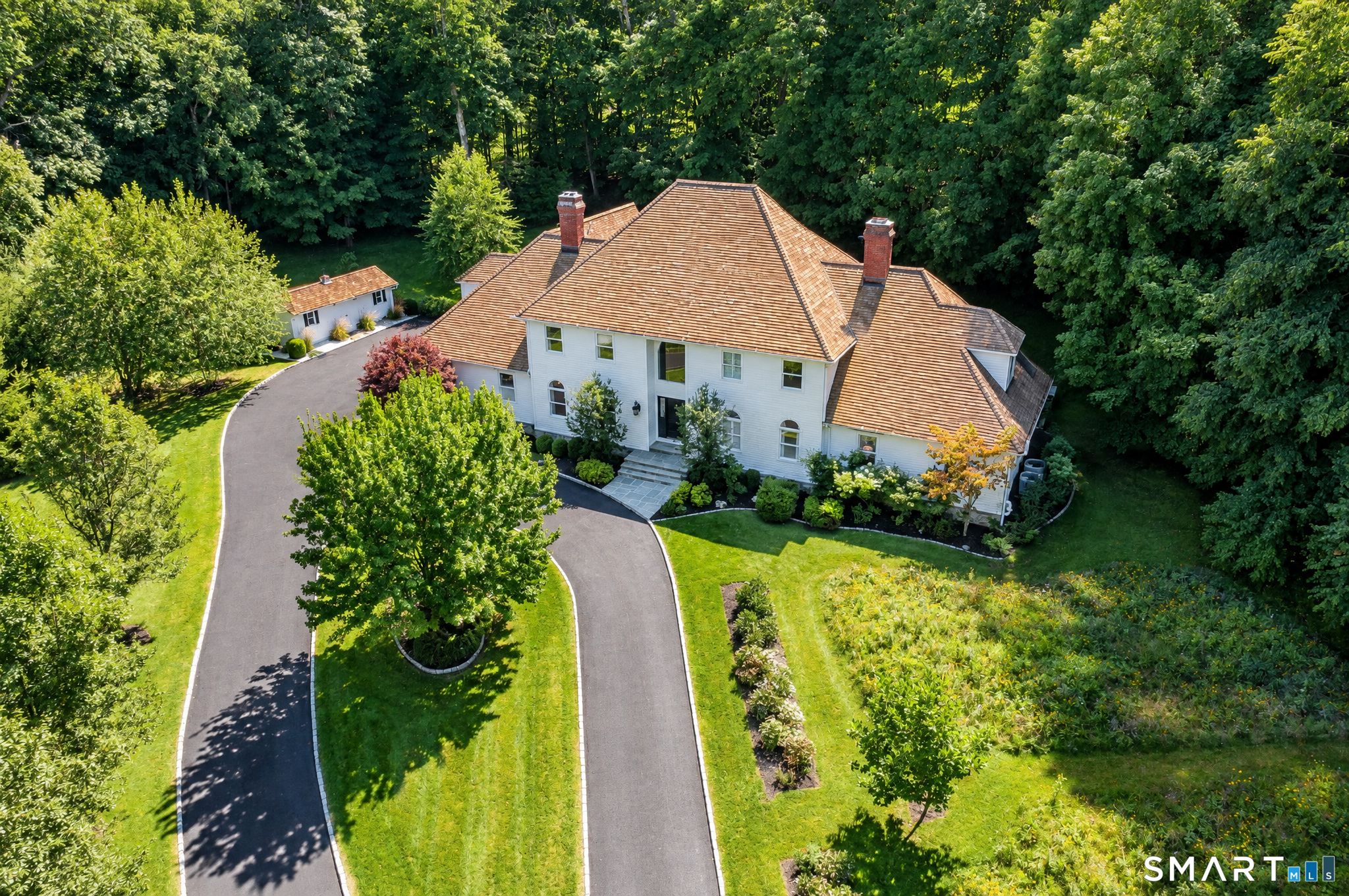 17 Equestrian Ridge Newtown CT 06470