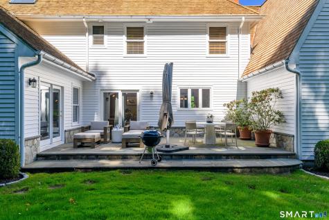 17 Equestrian Ridge Newtown CT 06470
