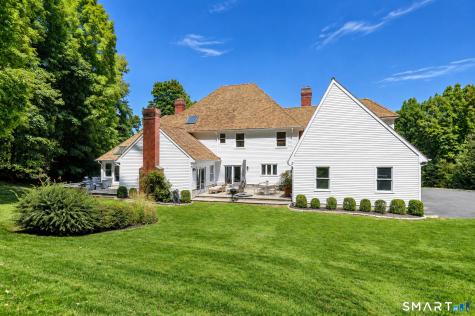 17 Equestrian Ridge Newtown CT 06470