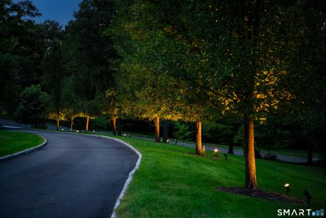 17 Equestrian Ridge Newtown CT 06470